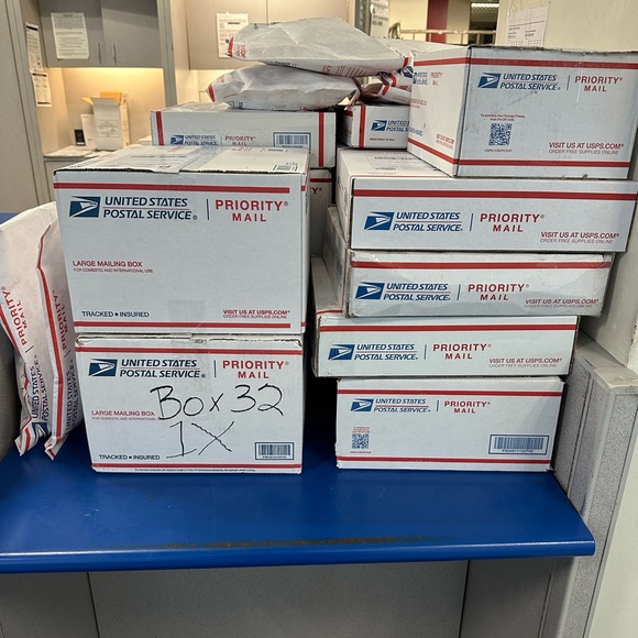 🌸🌸  Kelly Co is Live! Join the Show! Say Hello! 🌸🌸 - Picture 11 of 13